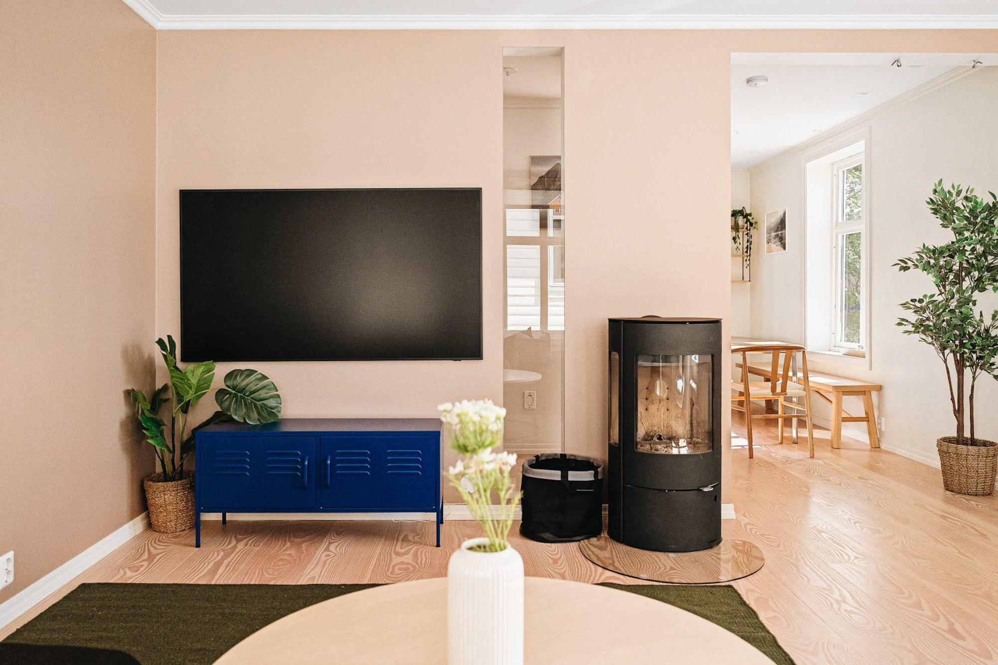 Dinbnb L Historic 4br House L 2 Free Parking L Balcony&terrace